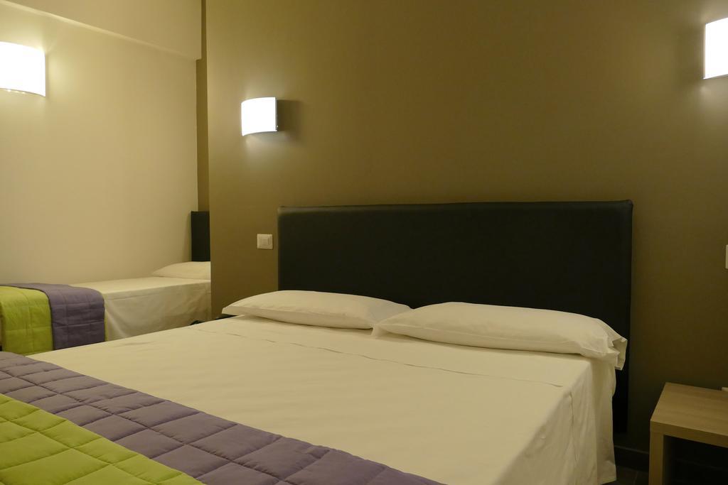 Hotel Desiree San Benedetto del Tronto Exterior photo