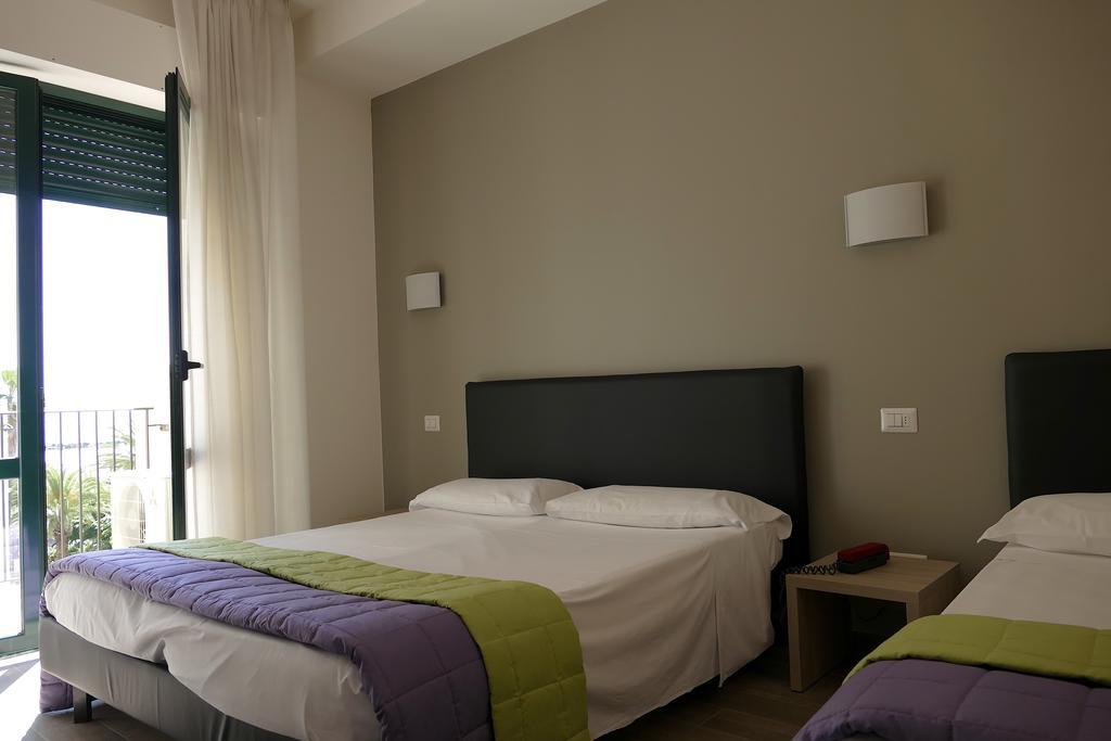 Hotel Desiree San Benedetto del Tronto Exterior photo