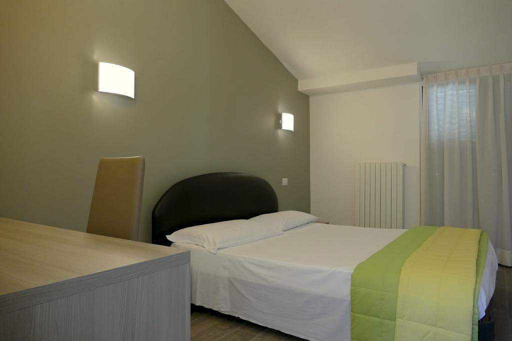 Hotel Desiree San Benedetto del Tronto Exterior photo