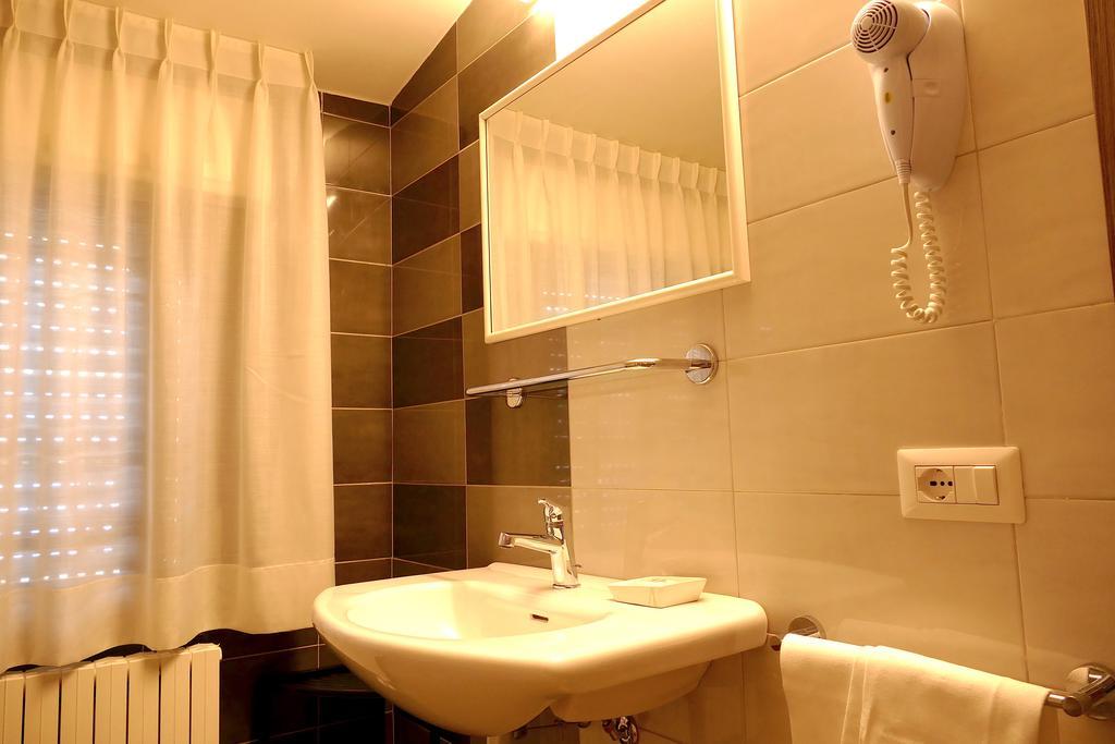 Hotel Desiree San Benedetto del Tronto Exterior photo