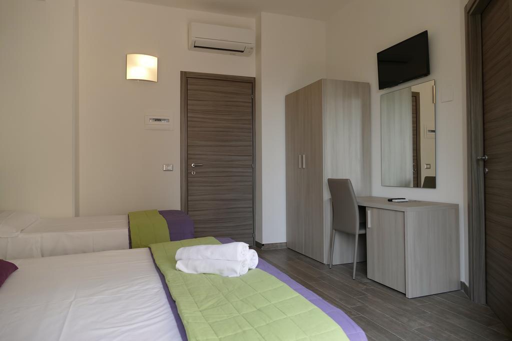 Hotel Desiree San Benedetto del Tronto Exterior photo