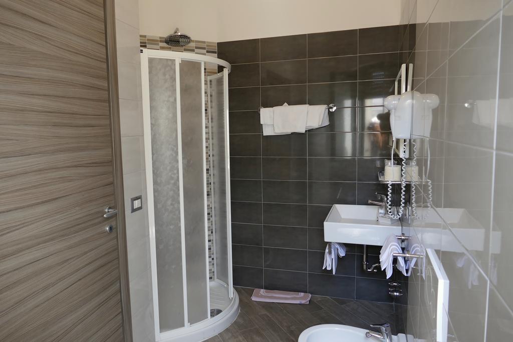 Hotel Desiree San Benedetto del Tronto Exterior photo
