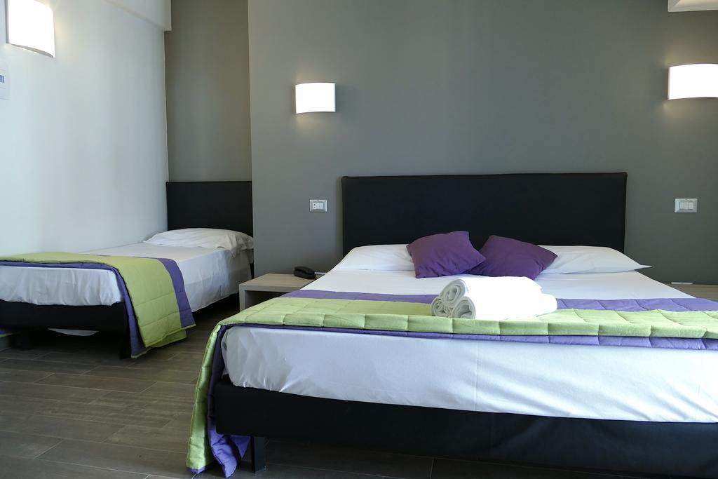 Hotel Desiree San Benedetto del Tronto Exterior photo