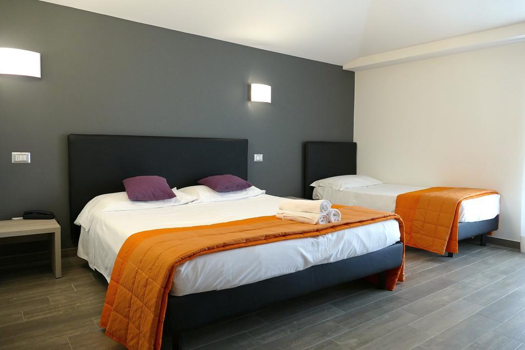 Hotel Desiree San Benedetto del Tronto Exterior photo