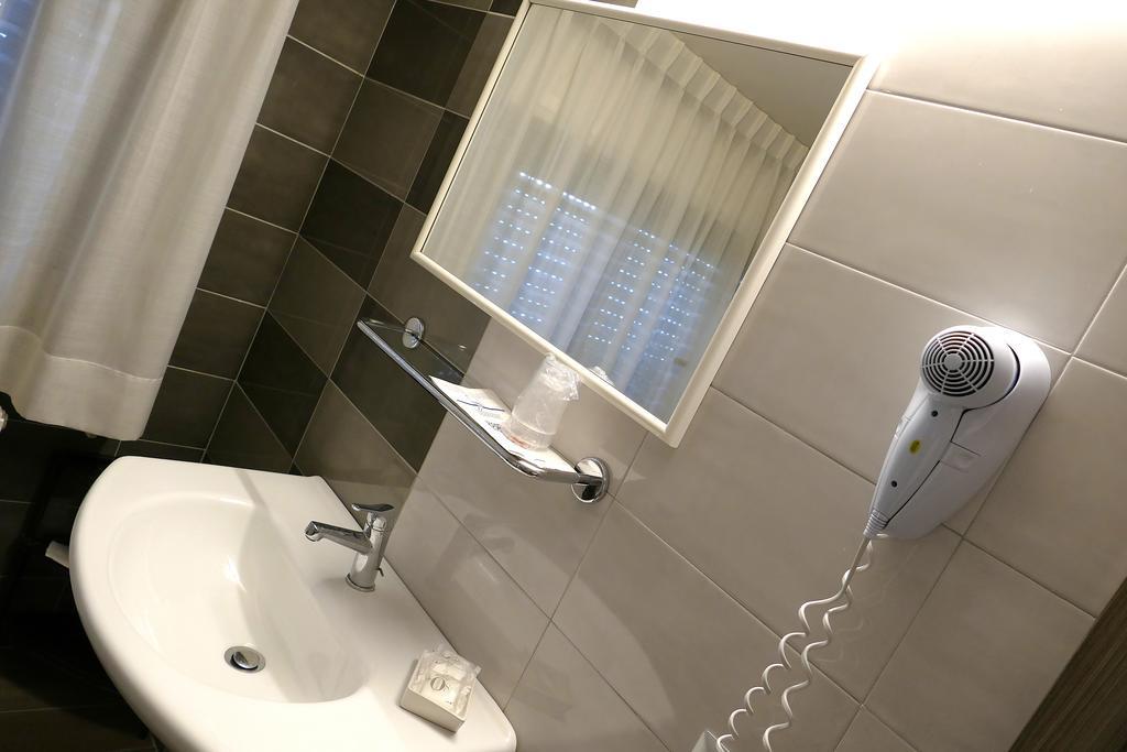 Hotel Desiree San Benedetto del Tronto Exterior photo