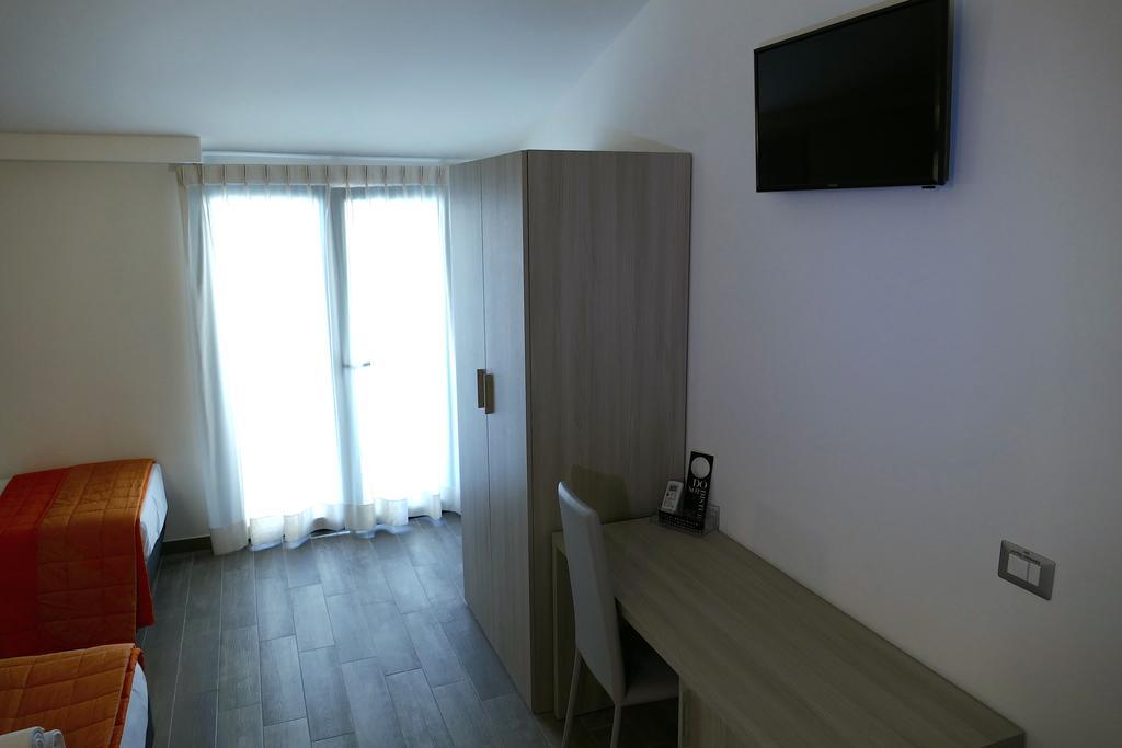 Hotel Desiree San Benedetto del Tronto Exterior photo