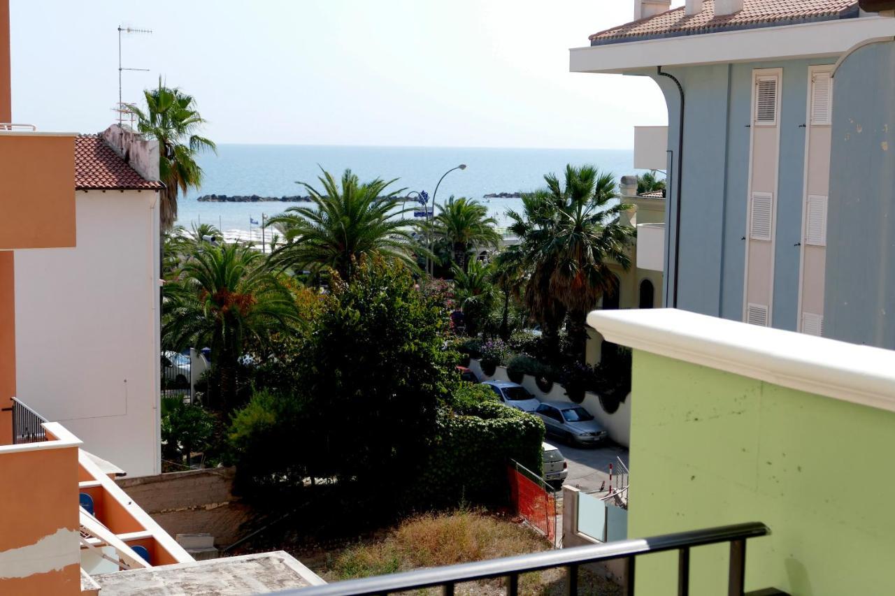 Hotel Desiree San Benedetto del Tronto Exterior photo